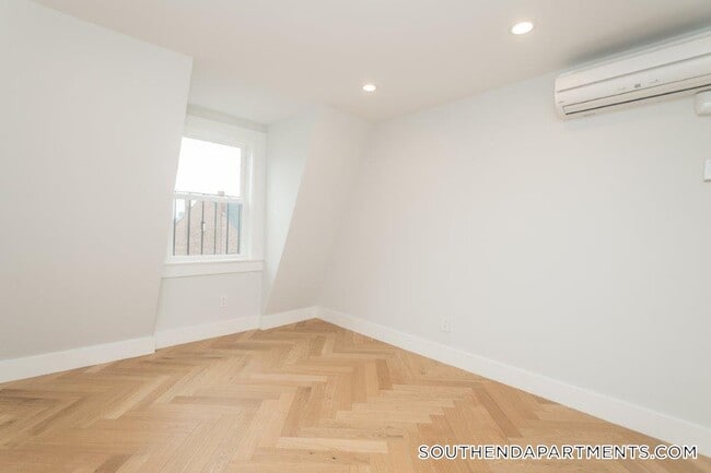 Building Photo - 461 Massachusetts Ave