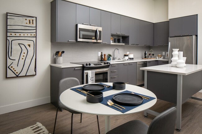 Hyde Square apartments — community photo
