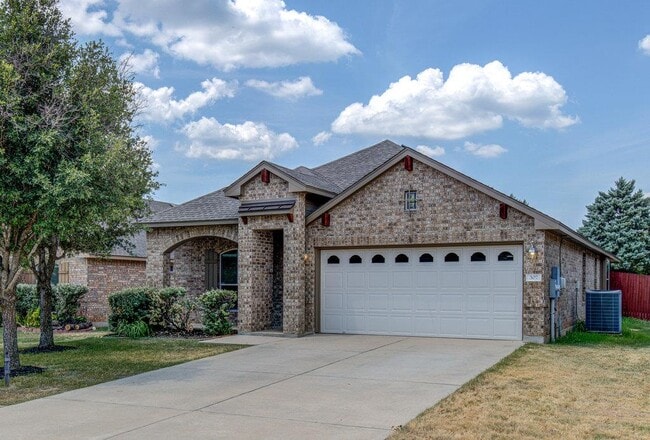 Building Photo - 307 Riverine Way