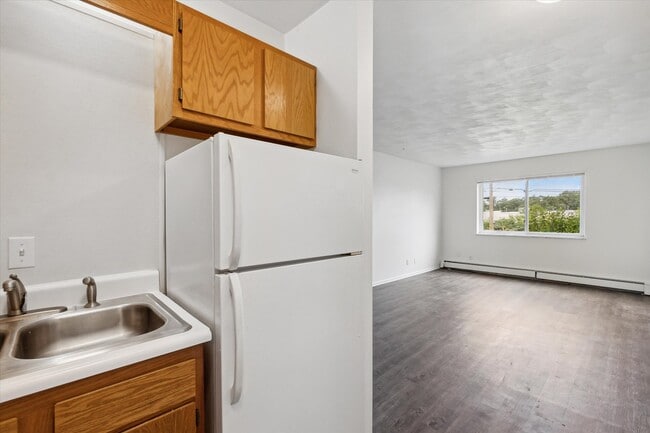 Photo - Virginia Manor Apartments
