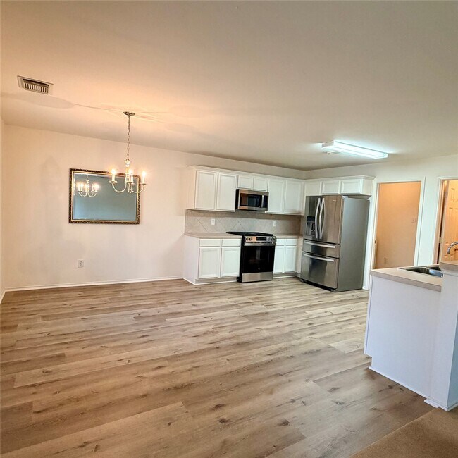 Photo - 15627 Haleys Landing Ln