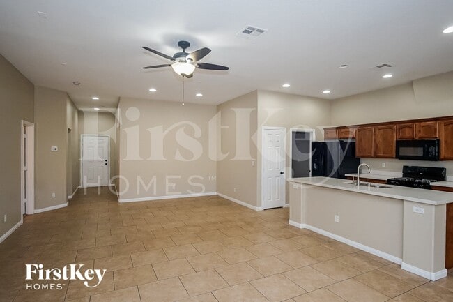 3327 Kaniksu Ct