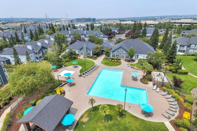 Rosemeade at Olympus Pointe