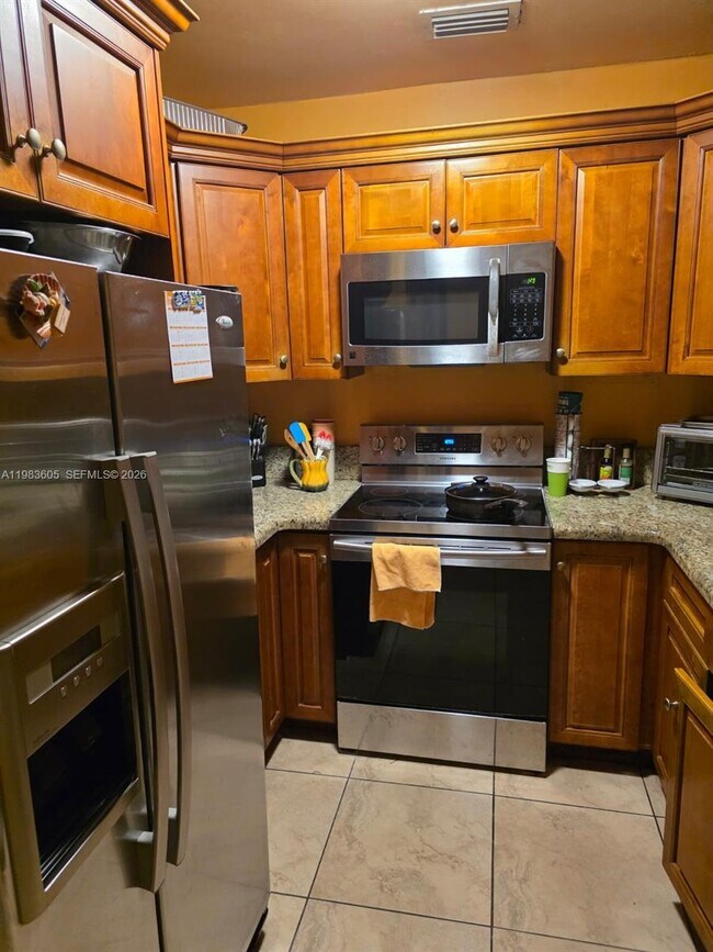 Photo - 620 NW 199th St