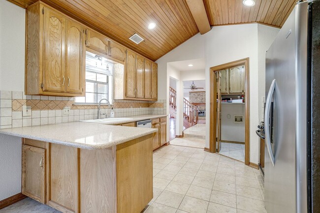Photo - Perfect Location- Grapevine  3 Bed, 2 Bath...