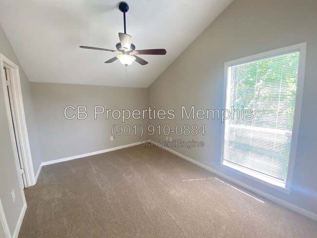 Photo - 3136 Sycamore View Rd
