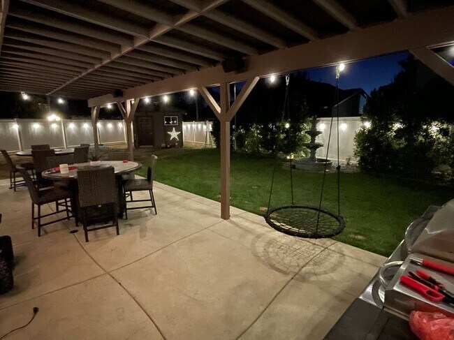 Photo - 30357 Twain Dr