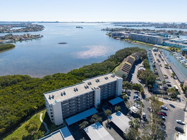 Photo - 1332 Pasadena Ave S Unit 205