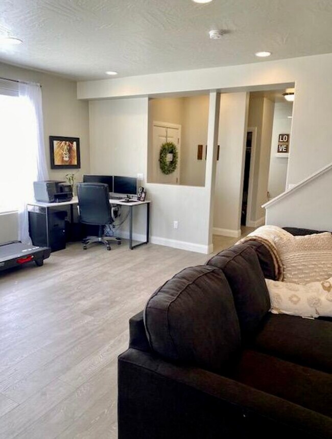 Photo - 3654 S Atlanta Ln