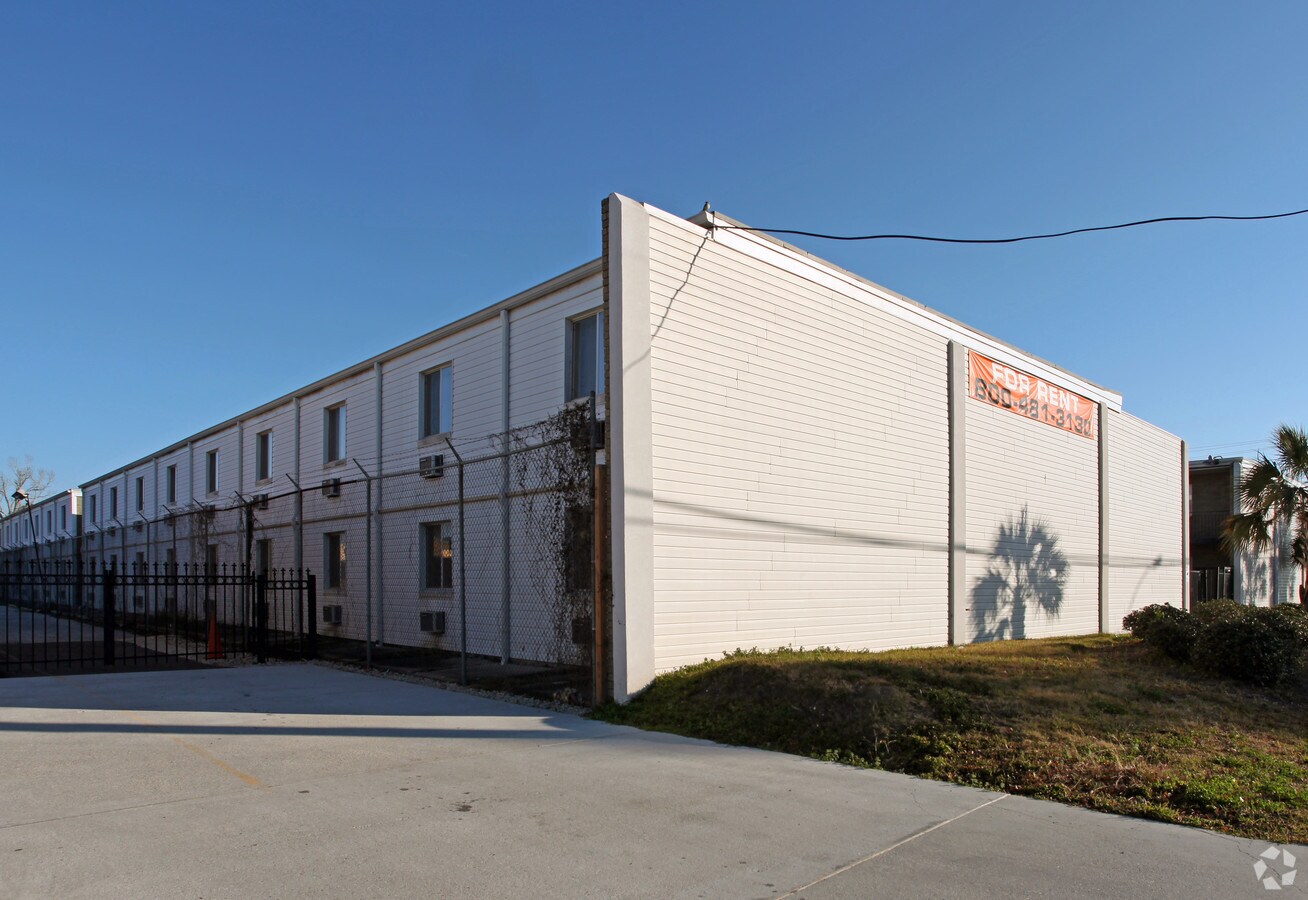 Bern-Mas Apartments - Patriot Point of New Orleans (FKA Bern-mas)