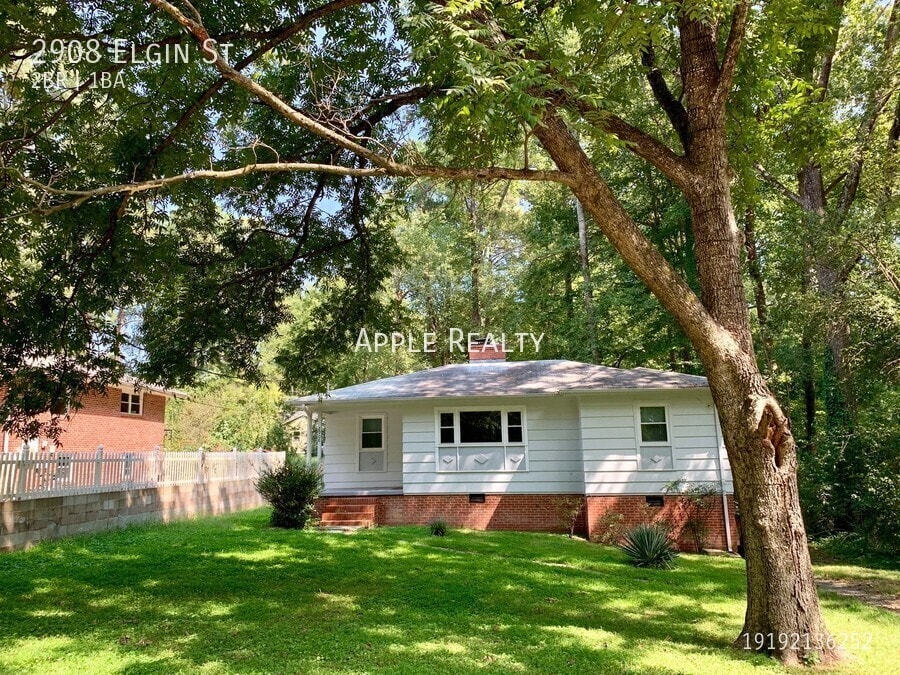 Photo - 2908 Elgin St