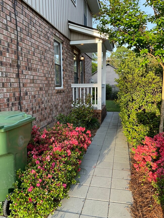 Photo - 612 Garland Dr