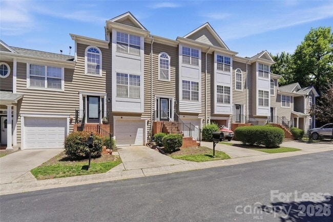 Building Photo - 6621 Tor Dr