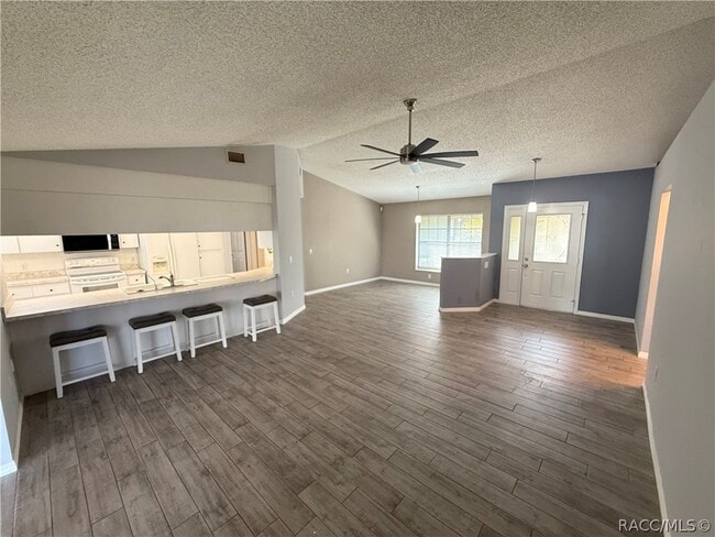 Photo - 2235 W Springlake Dr