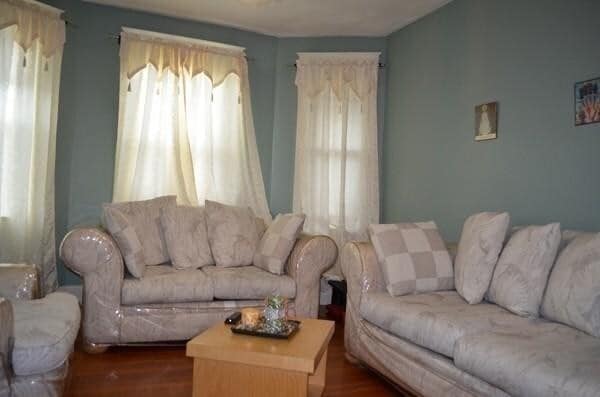 Photo - 19 Montfern Ave Unidad 3