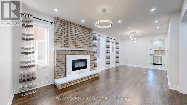 Photo - 32 Faywood Dr