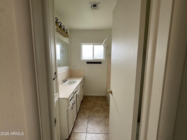 Photo - 5444 E Pinchot Ave