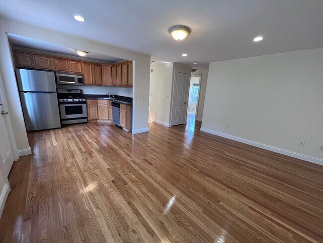 Photo - 16 Gates St Unit 3