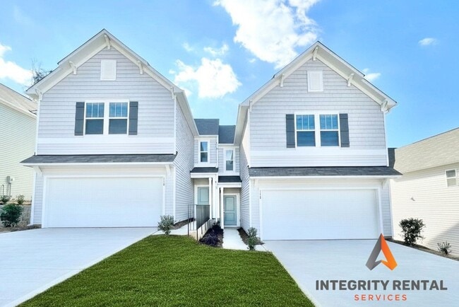 Building Photo - 3 br Paired Home minutes from I-77 and I-40 Tour today! MOVE IN SPECIAL