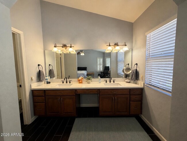 Photo - 9418 W Tonto Ln