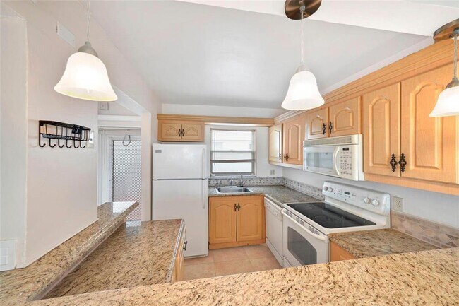 Photo - 7500 NW 30th Pl Unit 402