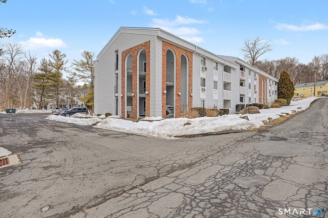 Building Photo - 81 Coalpit Hill Rd Unit APT N