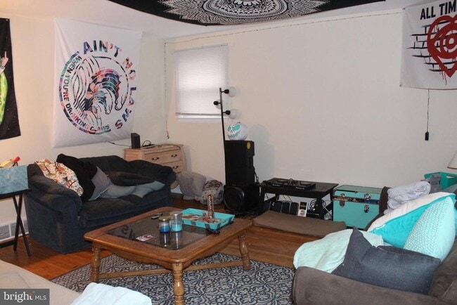 Photo - 107 Laurel Ave