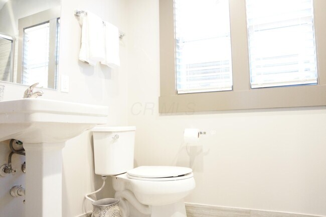 Photo - 2310 Summit St