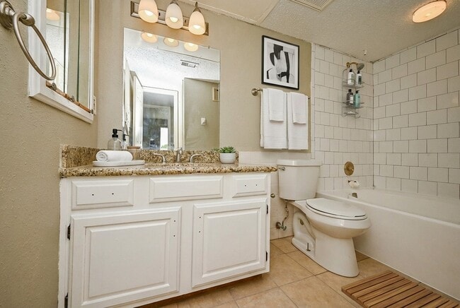 Photo - 2826 S Bartell Dr Unit 37