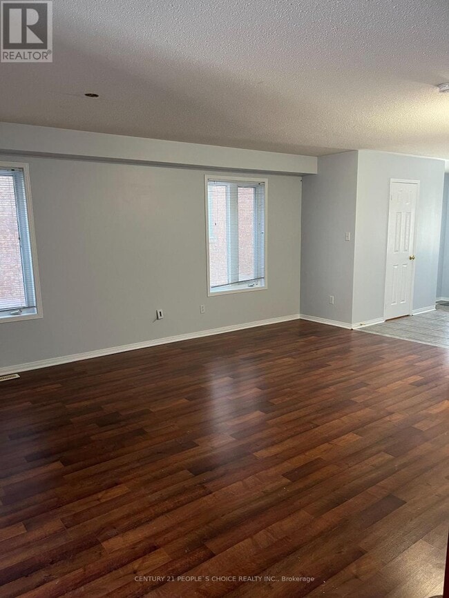 Photo - 3532 Southwick St