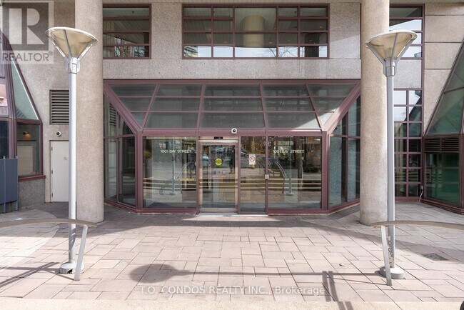 Photo - 1001 Bay St. Unité 809