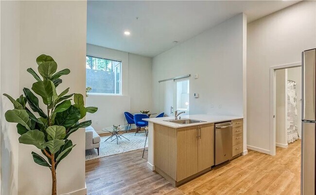 Photo - Beautiful 1bd in Capitol Hill!