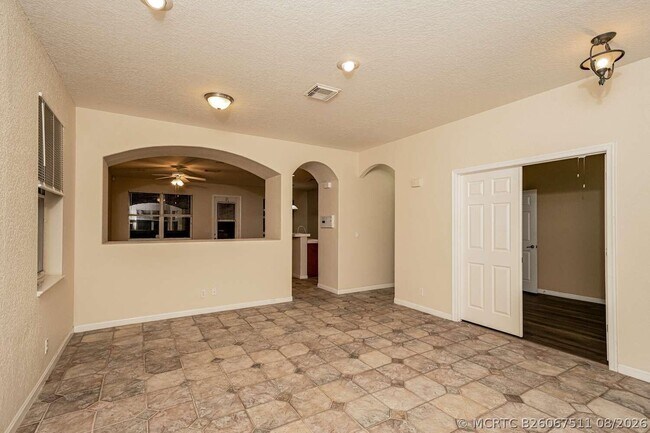 Photo - 1504 Siena Ln