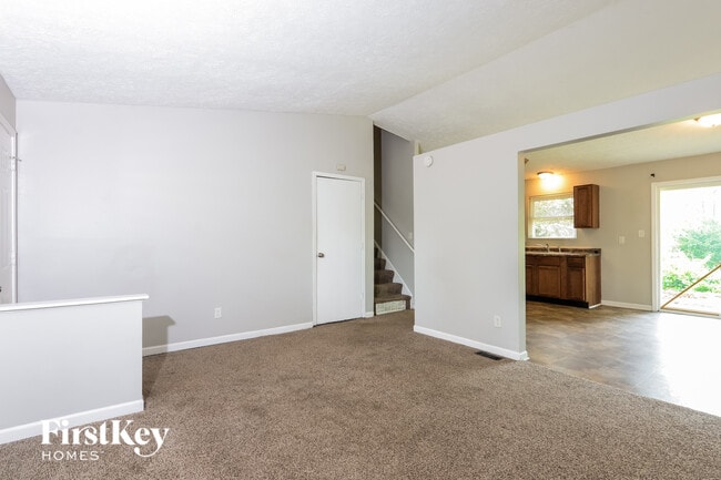 5606 Winship Dr
