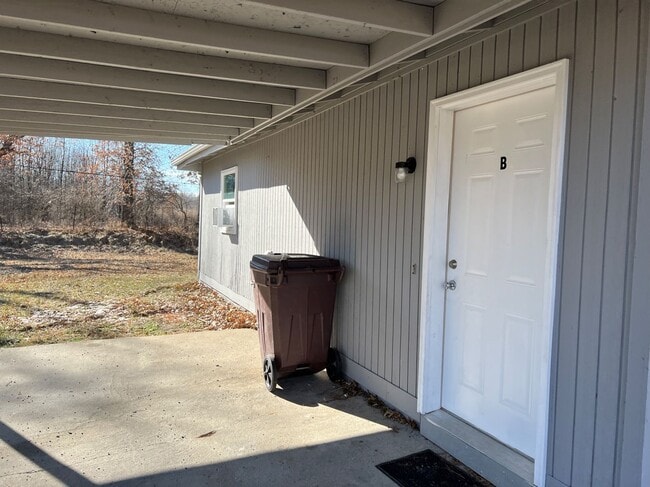 Photo - 2504 E Oakbrook Dr Unit 2504 E. Oakbrook Dr Apt B