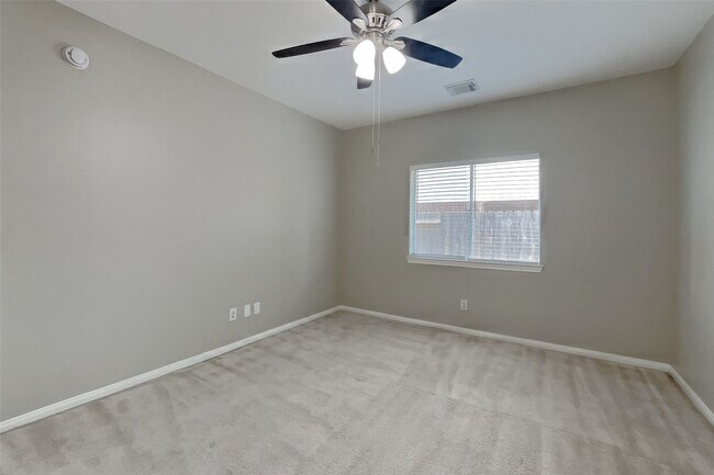 Photo - 2922 Maple Bend Dr