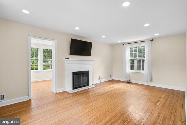 Photo - 2200 Windham Ln