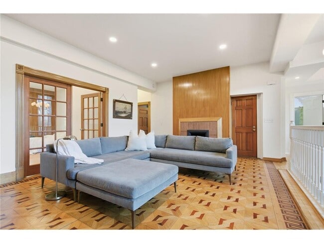 Photo - 2701 DuPont Ave S Unit 1