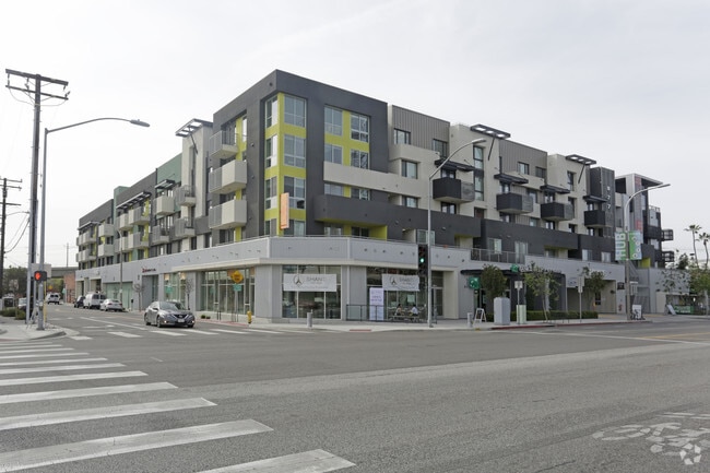 Building Photo - Access Culver City