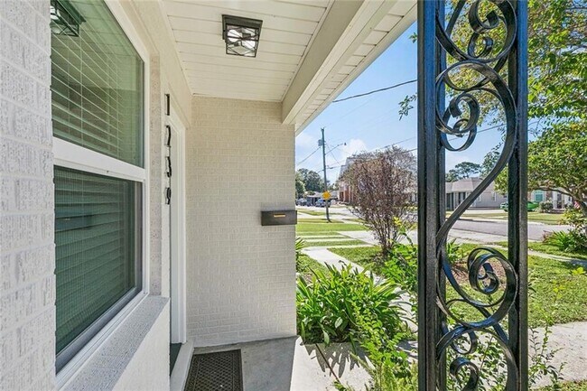 Photo - 1239 Helios Ave