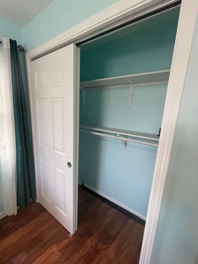 Photo - Renovated 3 UNITS right next to UH Manoa dormitory!!