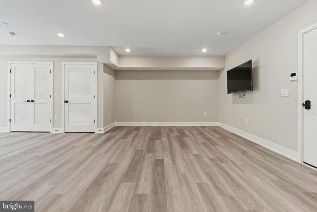 Photo - 520 N 37th St Unidad 32