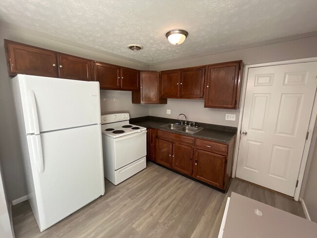 Photo - 3 Bedroom 1.5 Bathroom Single Family Home Gahanna