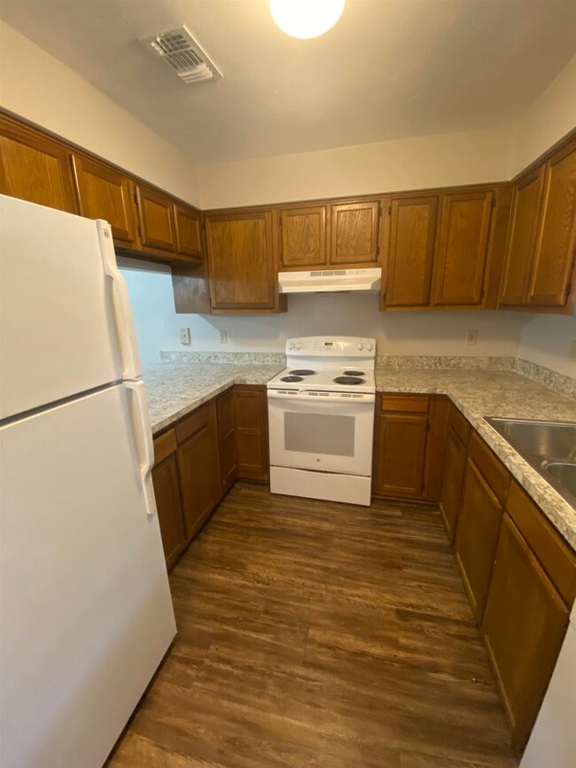 Photo - 2923 Woodrich Dr