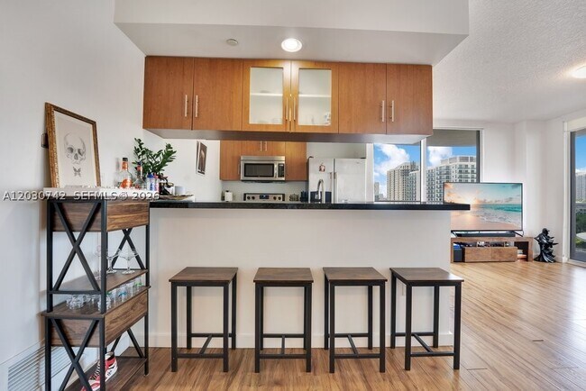 Photo - 601 NE 23rd St Unit 1406