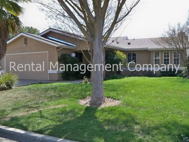 Building Photo - freshly painted , new carpet, big yard wit... Rental