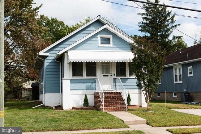 Photo - 8 Poplar Ave