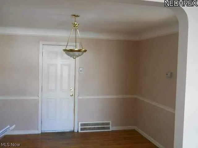 3878 Salisbury Rd