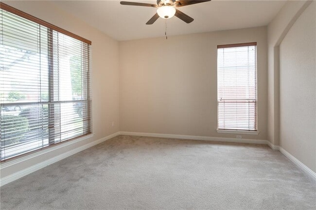 Photo - 1411 River Birch Way