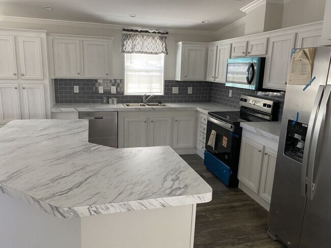 501 Old Colony Rd